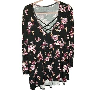 NWT Torrid Size 0 Super Soft Black Pink Floral Tunic Criss Cross Chest